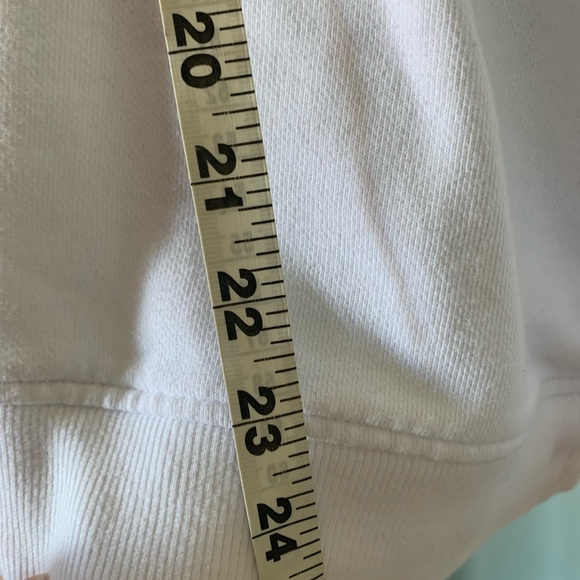 Vineyard Vines Kentucky Derby Sweatshirt - Picture 7 of 9